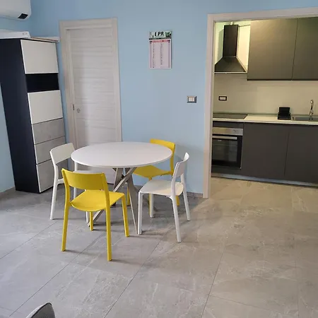 Il Da Un Oblo Apartment *